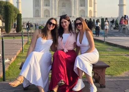 Taj Mahal Sunrise Tour with Photography (3)